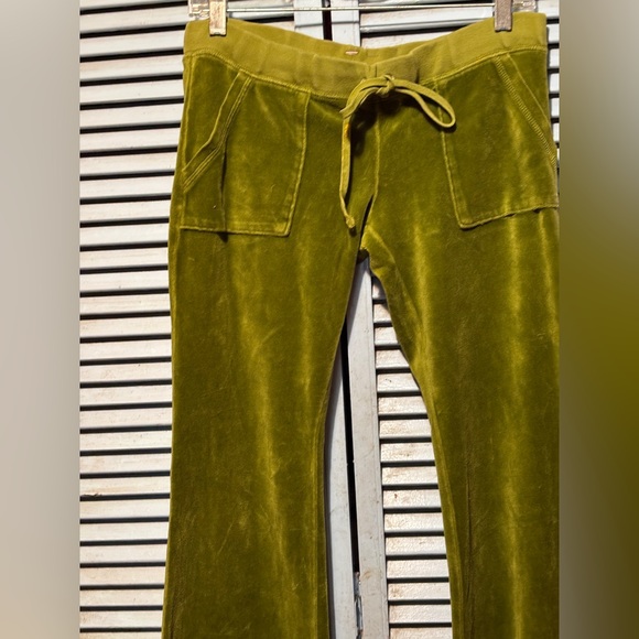 Juicy Couture Green Pants 🔥 - Picture 2 of 7